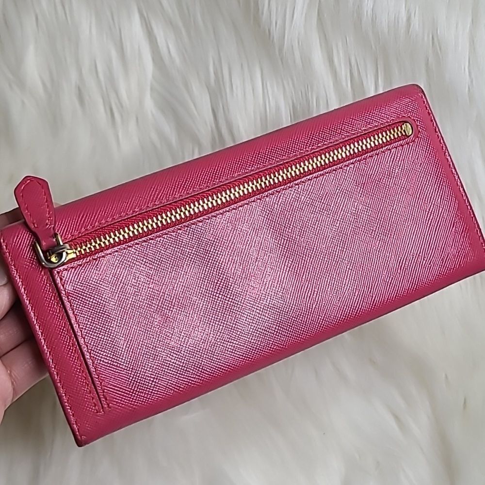💯 Authentic Prada Safiano Long Wallet 🍀 - Picture 4 of 14